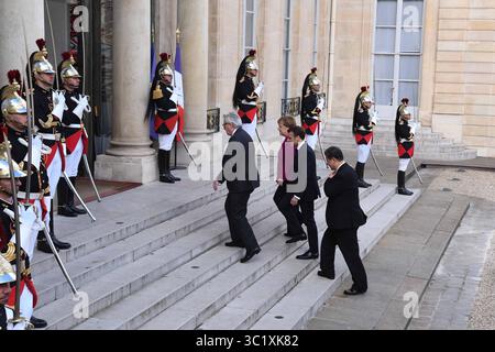 26 mars 2019 - Londres, Royaume-Uni de Grande-Bretagne et d'Irlande du Nord - le président de la Commission européenne Jean-Claude Juncker, le président chinois Xi Jinping, le président français Emmanuel Macron et la chancelière allemande Angela Merkel se rencontrent au Palais de l'Élysée lors d'une visite en France du président chinois le 26 2019 mars à Paris, France (crédit image : © Famous/Ace Pictures via ZUMA Press) Banque D'Images