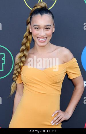 27 mars 2019 - Los Angeles, CA, États-Unis - LOS ANGELES - Mar 27 : NEZZA au 2e sommet annuel Freeform aux Goya Studios le 27 mars 2019 à Los Angeles, CA (image crédit : © Kathy Hutchins via ZUMA Wire) Banque D'Images