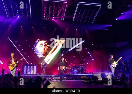 28 mars 2019 - Madison, Wisconsin, États-Unis - TREVER ROSEN, GEOFF SPRUNG, MATTHEW RAMSEY, WHIT SELLERS et BRAD Tursi de Old Dominion lors de la tournée Make It Sweet Tour au alliant Energy Center à Madison, Wisconsin (crédit image : © Daniel DeSlover/ZUMA Wire) Banque D'Images