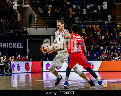4 avril 2019 - Moscou, Moscou, Russie - Johannes Voigtmann, #7 de Kirolbet Baskonia en action contre le CSKA Moscou au Round 30 lors du match de la ligue Euro de Turkish Airlines de la saison 2018-2019. .CSKA Moscou a battu Kirolbet Baskonia, 82-78. (Crédit image : © Nicholas Muller/SOPA images via ZUMA Wire) Banque D'Images
