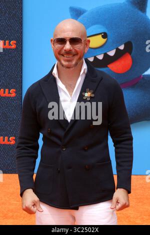 27 avril 2019 - Los Angeles, CA, USA - LOS ANGELES - APR 27 : Pitbull à la première de ''UglyDolls'' au Regal LA Live le 27 avril 2019 à Los Angeles, CA (crédit image : © Kathy Hutchins via ZUMA Wire) Banque D'Images