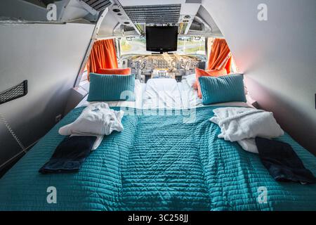 28 juin 2016 - Stockholm, Suède - Stockholm, Arlanda, Suède - la salle de cockpit du Jumbo Stay (Jumbohostel), une auberge de jeunesse qui est un avion de ligne Boeing 747 converti. Il est situé à l'entrée de l'aéroport de Stockholm Arlanda. (Crédit image : © Edwin Remsberg / Vwpics/VW pics via ZUMA Wire) Banque D'Images