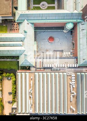 18 août 2016 - Rotterdam, Zuid-Holland, pays-Bas - vue aérienne de la cour dans le centre-ville de Rotterdam, pays-Bas. (Crédit image : © Amazing Aerial via ZUMA Wire) Banque D'Images