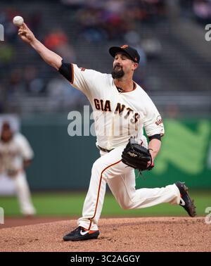 14 mai 2019 : le lanceur Nick Vincent (61) des Giants de San Francisco lance en première manche, lors d'un match MLB entre les Blue Jays de Toronto et les Giants de San Francisco à Oracle Park à San Francisco, en Californie. Valerie Shoaps/CSM(image de crédit : &copy ; Valerie Shoaps/CSM via ZUMA Wire) Banque D'Images