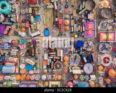 10 octobre 2015 - Hull, Angleterre, Royaume-Uni - vue aérienne des oiseaux de la foire de Hull, Kingston-upon-Hull, Royaume-Uni en plein jour. prise à 120m de haut directement au milieu du site. (Crédit image : © Christopher Fenton/Amazing Aerial via ZUMA Wire) Banque D'Images