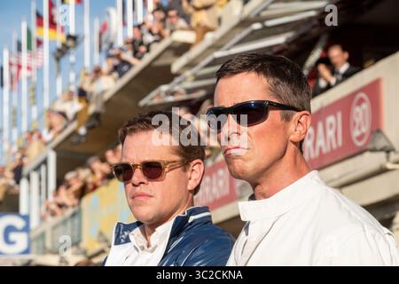 DATE DE SORTIE : 15 novembre 2019 TITRE : Ford v. Ferrari STUDIO : Twentieth Century Fox RÉALISATEUR : James Mangold INTRIGUE : la vraie histoire de la bataille entre Ford et Ferrari pour gagner le Mans en 1966. EN VEDETTE : MATT DAMON dans le rôle de Carroll Shelby, CHRISTIAN BALE dans le rôle de Ken Miles. (Crédit image : © Twentieth Century Fox/Entertainment Pictures/ZUMAPRESS.com) Banque D'Images