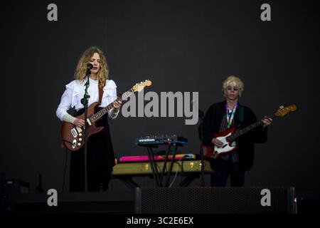 6 juin 2019 - Porto, Porto, Portugal - la chanteuse et compositrice espagnole Christina Rosenvinge se produit sur scène lors du nos Primavera Sound Festival à Porto. (Crédit image : © Diogo Baptista/SOPA images via ZUMA Wire) Banque D'Images
