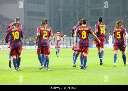 Victor Valdes, Daniel Alves, Gerard pique, Carles Puyol, Xavi Hernandez, David Villa, Andres Iniesta, Lionel Messi, Seydou Keita, Sergio Busquets et Eric Abidal du FC Barcelone à Copenhague - 02 novembre 2010 Banque D'Images