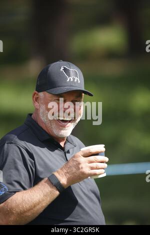 22 juillet 2025 Sunningdale, Berkshire, Royaume-Uni Darren Clarke progresse sur le 12e fairway à l'ISPS HANDA Senior Open pendant la journée Pro-Am Banque D'Images