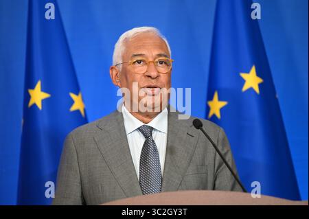 Pékin, Chine. 24 juillet 2025. António Costa, président du Conseil de l'UE, s'adresse aux journalistes. Costa et la présidente de la Commission européenne Ursula von der Leyen ont rencontré les dirigeants chinois lors du 25e sommet UE-Chine à Pékin. Crédit : Johannes Neudecker/dpa/Alamy Live News Banque D'Images