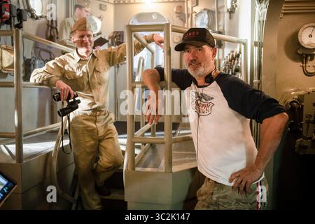DATE DE SORTIE : 8 novembre 2019 TITRE : Midway STUDIO : Lionsgate RÉALISATEUR : Roland Emmerich INTRIGUE : L'histoire de la bataille de Midway, racontée par les dirigeants et les marins qui l'ont combattue. EN VEDETTE : le réalisateur ROLAND EMMERICH sur le plateau. (Crédit image : © Lionsgate/Entertainment Pictures/ZUMAPRESS.com) Banque D'Images