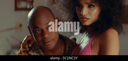 DATE DE SORTIE : 27 novembre 2019 TITRE : Queen & Slim aka Queen and Slim STUDIO : Universal Pictures RÉALISATEUR : Melina Matsoukas INTRIGUE : le premier rendez-vous d'un couple prend une tournure inattendue lorsqu'un policier les arrête. EN VEDETTE : BOKEEM WOODBINE, INDYA MOORE. (Crédit image : © Universal Pictures/Entertainment Pictures/ZUMAPRESS.com) Banque D'Images