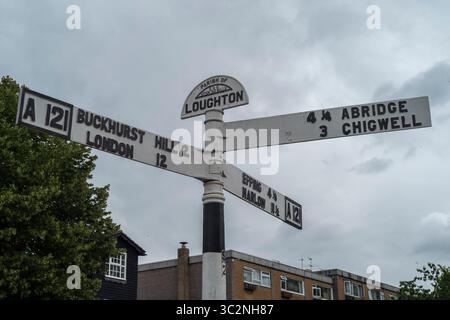 Loughton, ville de banlieue et paroisse civile dans le district de la forêt d'Epping dans l'Essex, Angleterre, Royaume-Uni Banque D'Images