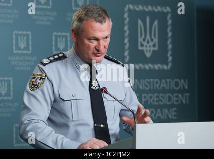 23 juillet 2019 - Kiev, Ukraine - le chef de la police nationale ukrainienne Serhiy Knyazev rend compte au président ukrainien Volodymyr Zelensky de l'enquête sur le meurtre du journaliste Pavel Sheremet, à Kiev, Ukraine, le 22 juillet 2019. Pavel Sheremet était un journaliste russe et ukrainien d'origine biélorusse, assassiné à Kiev le 20 juillet 2016 dans l'explosion d'une voiture. (Crédit image : © Sergii Kharchenko/ZUMA Wire) Banque D'Images