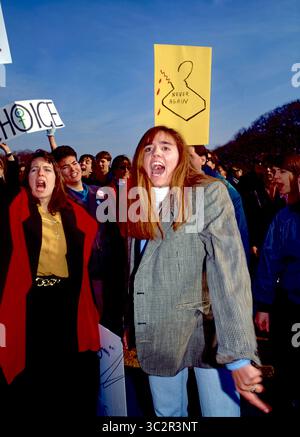 22 janvier 1992, Washington, District of Columbia, États-Unis : Washington DC., États-Unis, 22 janvier 1992. Les contre-manifestants de .Pro Choice manifestent lors de la marche annuelle pour le droit à la vie (crédit image : © Mark Reinstein/ZUMA Wire) Banque D'Images