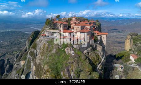 Météores est une région rocheuse avec des monastères près de Kalambaka, en Grèce. Banque D'Images