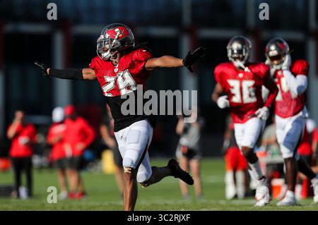 Le 28 juillet 2019, à Tampa, Floride, USA : Tampa Bay Buccaneers Vernon évoluait III Hargreaves (28) célèbre une interception au cours de camp d'entraînement à l'AdventHealth Centre de formation sur le 28 juillet 2019, à Tampa, en Floride. (Crédit Image : © Monica Herndon/Tampa Bay Times via Zuma sur le fil) Banque D'Images