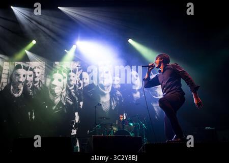 18 août 2019, Paredes de Coura, Portugal : Brett Anderson du groupe de rock anglais Suede se produit en direct sur scène au festival de musique Vodafone Paredes de Coura. (Crédit image : © Diogo Baptista/SOPA images via ZUMA Wire) Banque D'Images