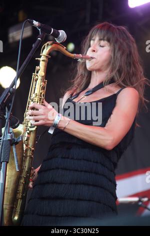 24 août 2019, Kingham, Royaume-Uni de Grande-Bretagne et d'Irlande du Nord : les Zutons se produisent au Big Feastival le 24 août 2019 à Kingham, Oxfordshire, Royaume-Uni (crédit image : © Famous/Ace Pictures via ZUMA Press) Banque D'Images