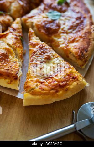 Pizza au fromage maison avec levain Banque D'Images