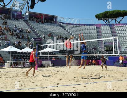 4 septembre 2019, Rome, Latium, Italie : ALLEN et SLICK pour les États-Unis en action contre MARCHETTO et di SILVESTRE pour l'Italie lors du match 1 de la ronde de qualification de la finale du circuit mondial FIVB de Beach volley 2019 au Foro Italico à Rome, Italie (crédit image : © Michael Chavet/ZUMA Wire) Banque D'Images