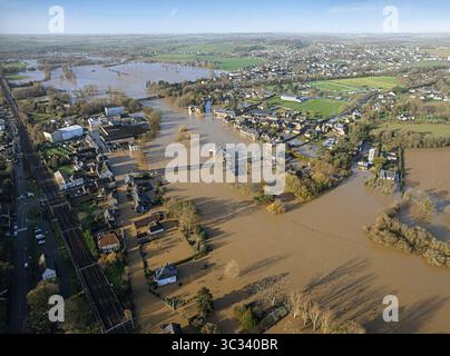 Pont-Réan ; Bretagne, nord-ouest de la France, le 2025/28 : vue aérienne des crues, crue historique de la Vilaine Banque D'Images