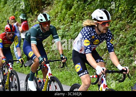 La Plagne, France. 25 juillet 2025. L'Italien Jonathan Milan de Lidl-Trek portant le maillot vert de leader du classement sprint photographié en action lors de l'étape 19 du Tour de France 2025, d'Albertville à la Plagne (130km), le vendredi 25 juillet 2025 en France. La 112ème édition du Tour de France débute le samedi 5 juillet à Lille, France, et se terminera à Paris, France, le 27 juillet. BELGA PHOTO JASPER JACOBS crédit : Belga News Agency/Alamy Live News Banque D'Images