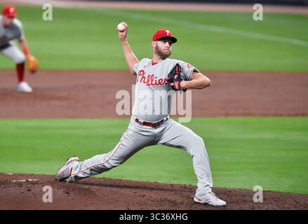 09 avril 2021 : Zack Wheeler, lanceur des Phillies de Philadelphie, livre un terrain lors de la troisième manche d'un match de la MLB contre les Braves d'Atlanta au Truist Park à Atlanta, Géorgie. Austin McAfee/CSM(image de crédit : &copy ; Austin McAfee/CSM via ZUMA Wire) Banque D'Images