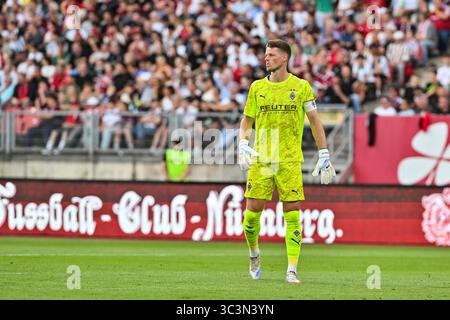 im Bild Jonas OMLIN (Borussia Moenchengladbach 1)/Einzelfoto/Freisteller/Testspiel : 1. FC Nuernberg - Borussia M?nchengladbach, Max-Morlock Stadion AM 26.07.2025/DFL LA RÉGLEMENTATION INTERDIT TOUTE UTILISATION DE PHOTOGRAPHIES COMME SÉQUENCES D'IMAGES ET/OU QUASI-VIDÉO Banque D'Images
