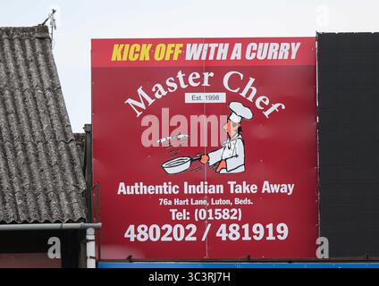 Luton, Royaume-Uni. 26 juillet 2025. Luton Town v Tottenham Hotspur - pré-saison Friendly - Kenilworth Road. Panneau publicitaire au stade Kenilworth Road. Crédit photo : Mark pain/Alamy Live News Banque D'Images