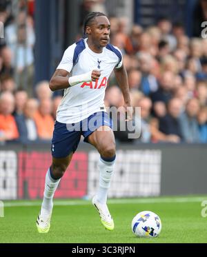 Luton, Royaume-Uni. 26 juillet 2025. Luton Town v Tottenham Hotspur - pré-saison Friendly - Kenilworth Road. Mathys tel de Tottenham en action. Crédit photo : Mark pain / Alamy Live News Banque D'Images