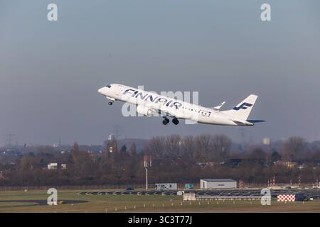 OH-LKI Finnair Embraer ERJ-190LR, opby NORRA - NORDIC Regional Airlines am Flughafen Düsseldorf. DUS EDDL. Düsseldorf, Nordrhein-Westfalen, DEU, Deutschland, 03.03.2025 *** OH LKI Finnair Embraer ERJ 190LR, opby NORRA NORDIC Regional Airlines at Düsseldorf Airport dus EDDL Düsseldorf, Rhénanie du Nord-Westphalie, DEU, Allemagne, 03 03 03 2025 Banque D'Images