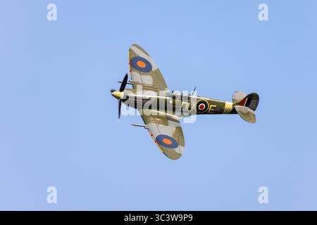 Supermarine Spitfire Vc exposé à Old Warden. Banque D'Images