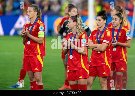Bâle, Suisse. 27 juillet 2025. Bâle, Suisse, 27 juillet 2025 joueurs d'Espagne après le match final UEFA Womens EURO 2025 entre l'Angleterre et l'Espagne au Jakob-Park à Bâle, Suisse. (Priscila Bütler/SPP) crédit : SPP Sport Press photo. /Alamy Live News Banque D'Images