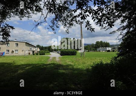 Kudowa Zdroj, Zakrze, Dolnoslaskie, Polska, à Kudowa-Zdrój il y avait une branche du camp de concentration allemand de Gross-Rosen, appelée FAL Sackisch. Prisonniers : principalement des femmes juives de Pologne, Hongrie, République tchèque et Yougoslavie. Prisonniers de guerre italiens dans le camp de Sackisch, le prisonnier Luigi Baldan, les prisonniers étaient employés à l'usine Vereinigte Deutsche Metallwerke (VDM), qui produisch, qui produisait des pièces d'avions. Camp de concentration appelé Stimegalcheid, Kazalz, Kierwicz, Kiel. Banque D'Images