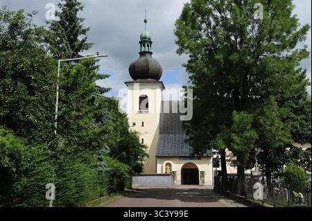 Kudowa Zdroj, Zakrze, Dolnoslaskie, Polska, à Kudowa-Zdrój il y avait une branche du camp de concentration allemand de Gross-Rosen, appelée FAL Sackisch. Prisonniers : principalement des femmes juives de Pologne, Hongrie, République tchèque et Yougoslavie. Prisonniers de guerre italiens dans le camp de Sackisch, le prisonnier Luigi Baldan, les prisonniers étaient employés à l'usine Vereinigte Deutsche Metallwerke (VDM), qui produisch, qui produisait des pièces d'avions. Camp de concentration appelé Stimegalcheid, Kazalz, Kierwicz, Kiel. Banque D'Images
