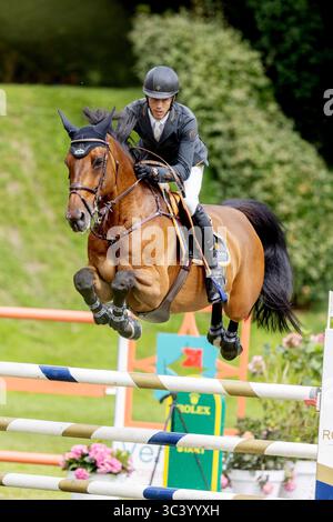 Dinard, France. 27 juillet 2025. Harrie Smolders et Mr Tac, 2ème place lors du Jumping International de Dinard 2025, CSI 5 Equestre le 27 juillet 2025 au Centre Equestre du Val Porée à Dinard, France - photo Damien Kilani/DK Prod/DPPI crédit : DPPI Media/Alamy Live News Banque D'Images