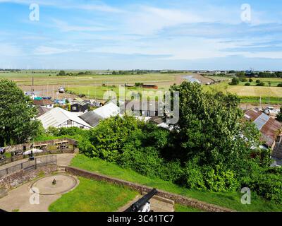 Vue le long de la rivière Rother depuis Ypres Tower à Rye East Sussex en Angleterre Banque D'Images