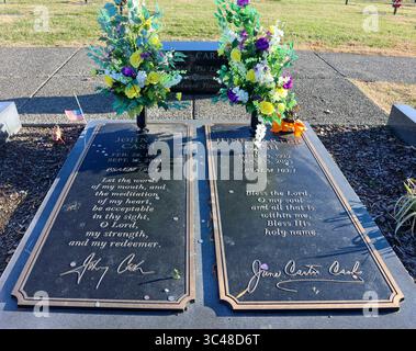 Les légendes de la musique Johnny Cash et June carter Cash sont enterrées côte à côte à Hendersonville, Tennessee - un lieu de repos paisible pour le couple emblématique. Banque D'Images