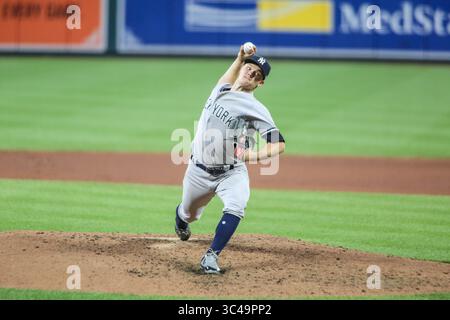 11 juillet 2018 : le lanceur Sonny Gray (55 ans) des New York Yankees lance un pitch en 5e manche lors d'une action MLB entre les Yankees de New York et les Orioles de Baltimore à Camden Yards à Baltimore, MD. Les Yankees battent les Orioles 9-0. Jonathan Huff/CSM(image de crédit : &copy ; Jonathan Huff/CSM via ZUMA Wire) Banque D'Images