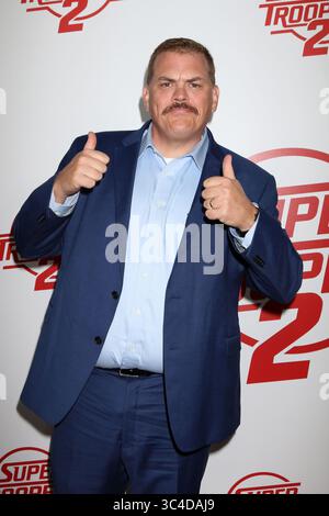 11 avril 2018 - Los Angeles, CA, États-Unis - LOS ANGELES - 11 avril : Kevin Heffernan à la première de ''Super Troopers 2'' à ArcLight Hollywood le 11 avril 2018 à Los Angeles, CA (crédit image : © Kathy Hutchins via ZUMA Wire) Banque D'Images