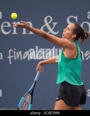15 août 2018 : Madison Keys (USA) bat Camila Giorgi (ITA) 6-2, 6-2, au Western & Southern Open joué au Lindner Family Tennis Center à Mason, Ohio. ©Leslie Billman/Tennisclix/CSM(image de crédit : &copy ; Leslie Billman/CSM via ZUMA Wire) Banque D'Images