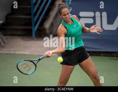 15 août 2018 : Madison Keys (USA) bat Camila Giorgi (ITA) 6-2, 6-2, au Western & Southern Open joué au Lindner Family Tennis Center à Mason, Ohio. ©Leslie Billman/Tennisclix/CSM(image de crédit : &copy ; Leslie Billman/CSM via ZUMA Wire) Banque D'Images