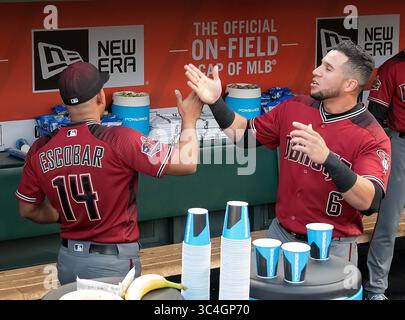 29 août 2018 : les Arizona Diamondbacks laissent le joueur David Peralta (6 ans) et le troisième joueur de base Eduardo Escobar (14 ans) se relever avant un match de la MLB entre les Arizona Diamondbacks et les San Francisco Giants au AT&T Park à San Francisco, en Californie. Valerie Shoaps/CSM(image de crédit : &copy ; Valerie Shoaps/CSM via ZUMA Wire) Banque D'Images