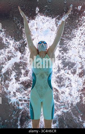 Singapour. 28 juillet 2025. La chinoise Tang Qianting participe à la demi-finale féminine de natation sur 100 m brasse aux Championnats du monde de natation à Singapour, le 28 juillet 2025. Crédit : Wu Zhizun/Xinhua/Alamy Live News Banque D'Images