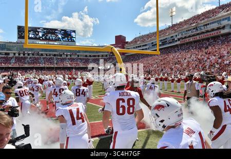 1 septembre 2018 - Fayetteville, Arkansas, États-Unis - Donald W. Reynolds Razorback Stadium à Fayetteville. (Crédit image : © Jimmy Jones/ZUMA Wire) Banque D'Images