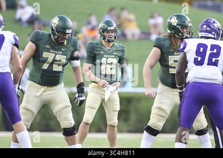 1 septembre 2018 - Waco, États-Unis - le quarterback Charlie Brewer (12 ans) de Baylor Bears lors d'un match de football de la NCAA entre l'Université Baylor et l'Université chrétienne Abilene le samedi 1er septembre 2018 à Waco, Texas. (Crédit image : © Scott Coleman/ZUMA Wire) Banque D'Images