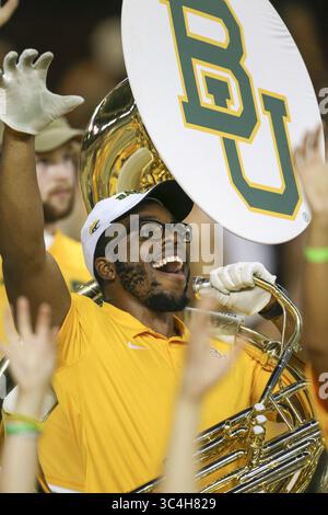 1 septembre 2018 - Waco, États-Unis - Un membre du groupe de l'Université Baylor lors d'un match de football de la NCAA entre l'Université Baylor et l'Université chrétienne Abilene le samedi 1er septembre 2018 à Waco, Texas. (Crédit image : © Scott Coleman/ZUMA Wire) Banque D'Images