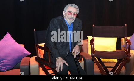 6 avril 2018 - Boca Raton, FL, États-Unis - L'acteur Burt Reynolds est projeté avant le Showcase of films Awards Show à l'Université Lynn à Boca Raton, Floride, le vendredi 6 avril 2018. (Crédit image : © Amy Beth Bennett/Sun Sentinel/TNS via ZUMA Wire) Banque D'Images