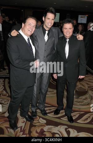 Alan Osmond, David Osmond et Donny Osmond au 36e dîner annuel des champions de la National plaque Sclerosis Society, qui s'est tenu à l'hôtel Hyatt Regency Century Plaza de Los Angeles, du 27 au 30 septembre 2010 Banque D'Images